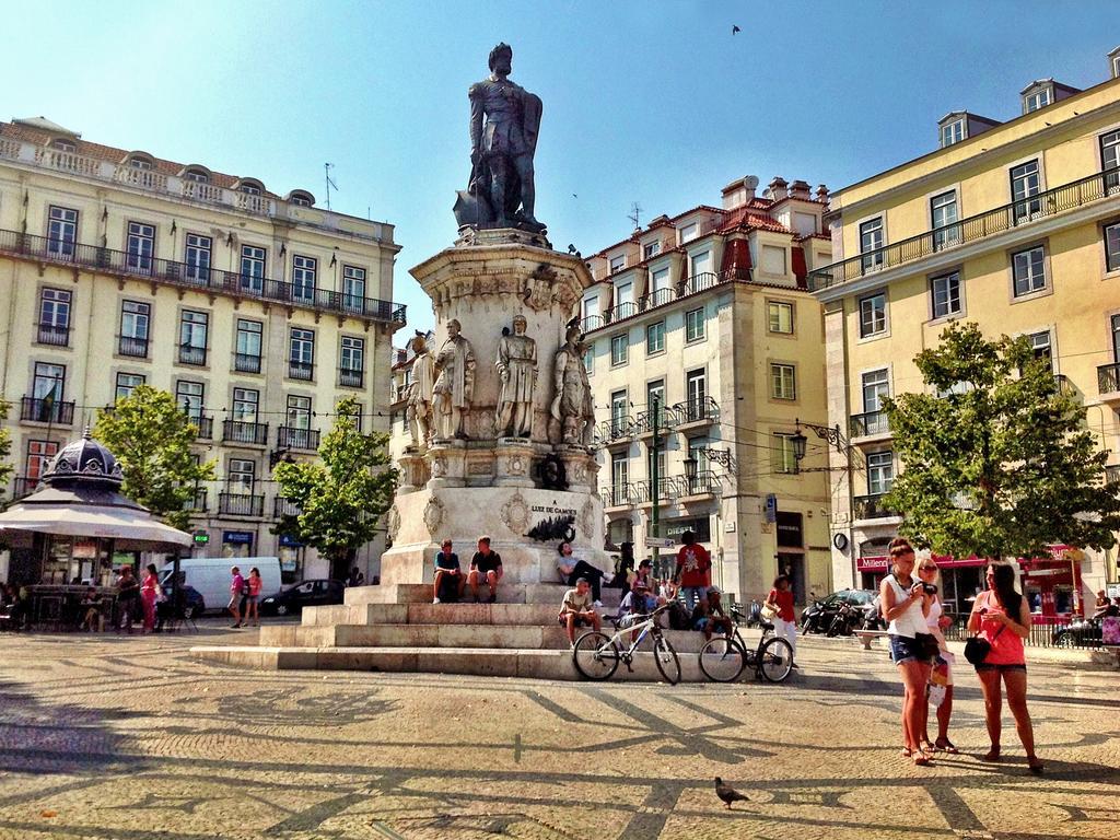 Blue Budget Apartments Bairro Alto Lisbona Esterno foto